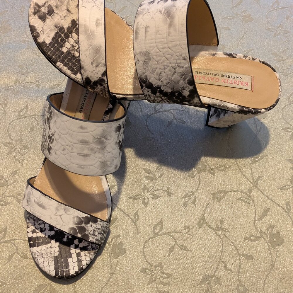 Kristin Cavallari blk/wht faux leather snakeskin heel sandal, size 7.5